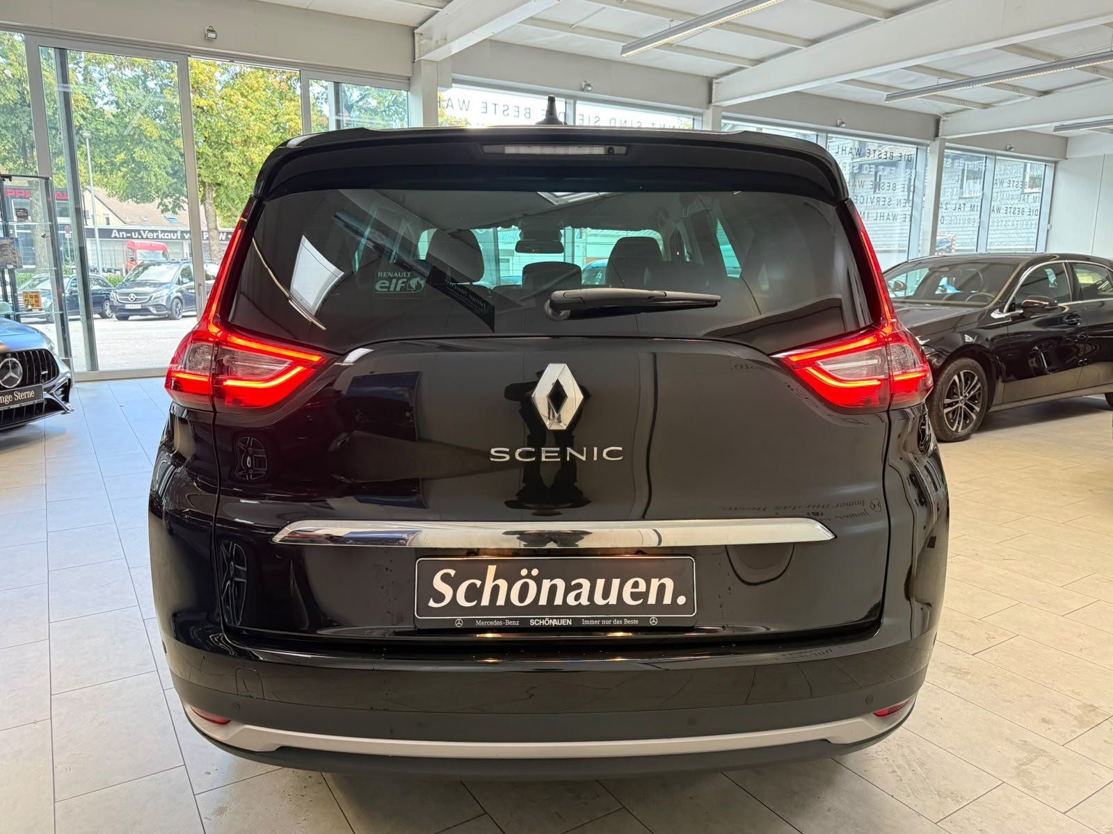 Fahrzeugabbildung Renault Grand Scenic IV 1.3 TCe 160 Grand BOSE-Edition