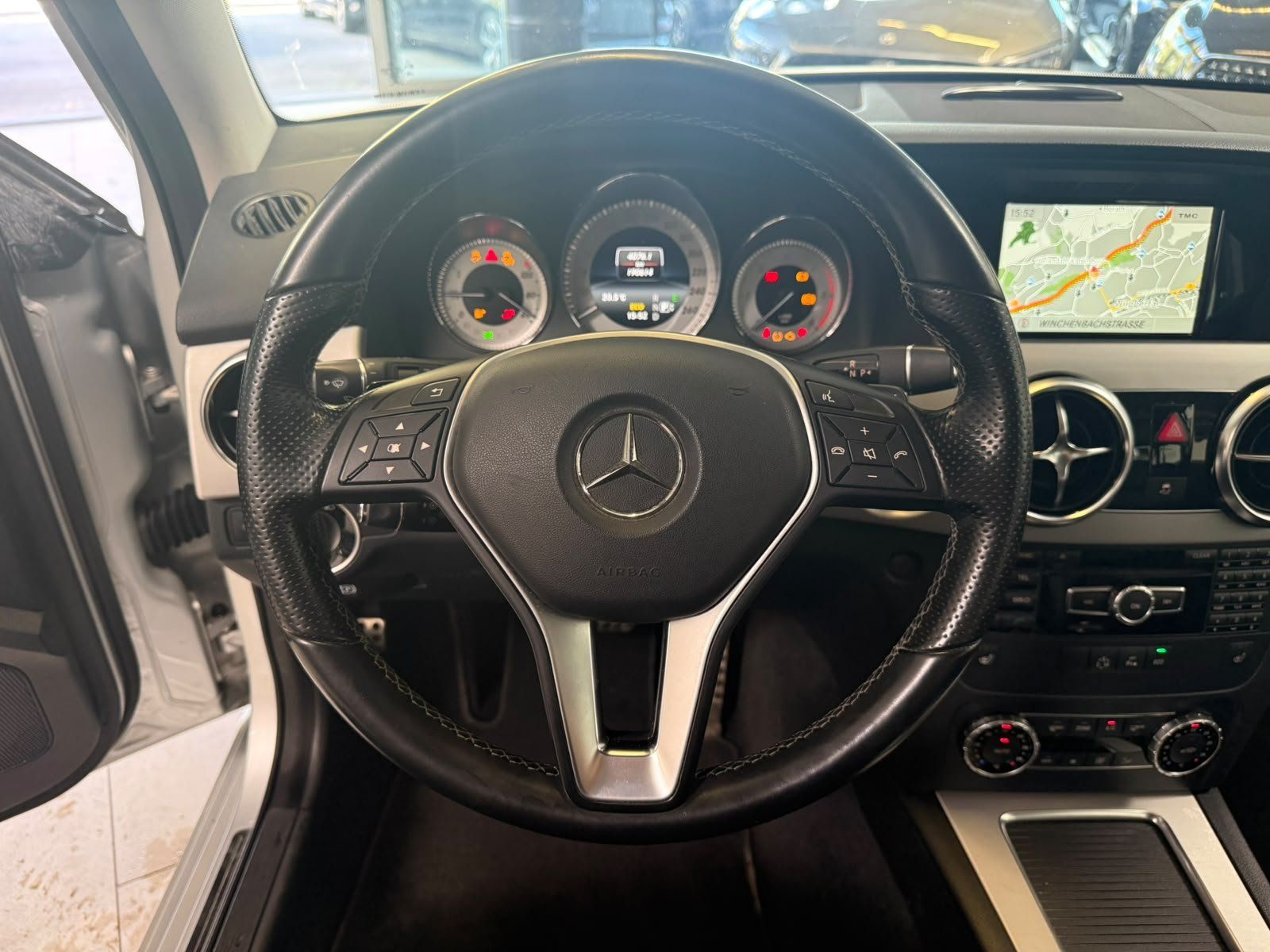 Fahrzeugabbildung Mercedes-Benz GLK 250 BlueTec COMAND+AHK+ILS+MEMORY+360°+TOTW.