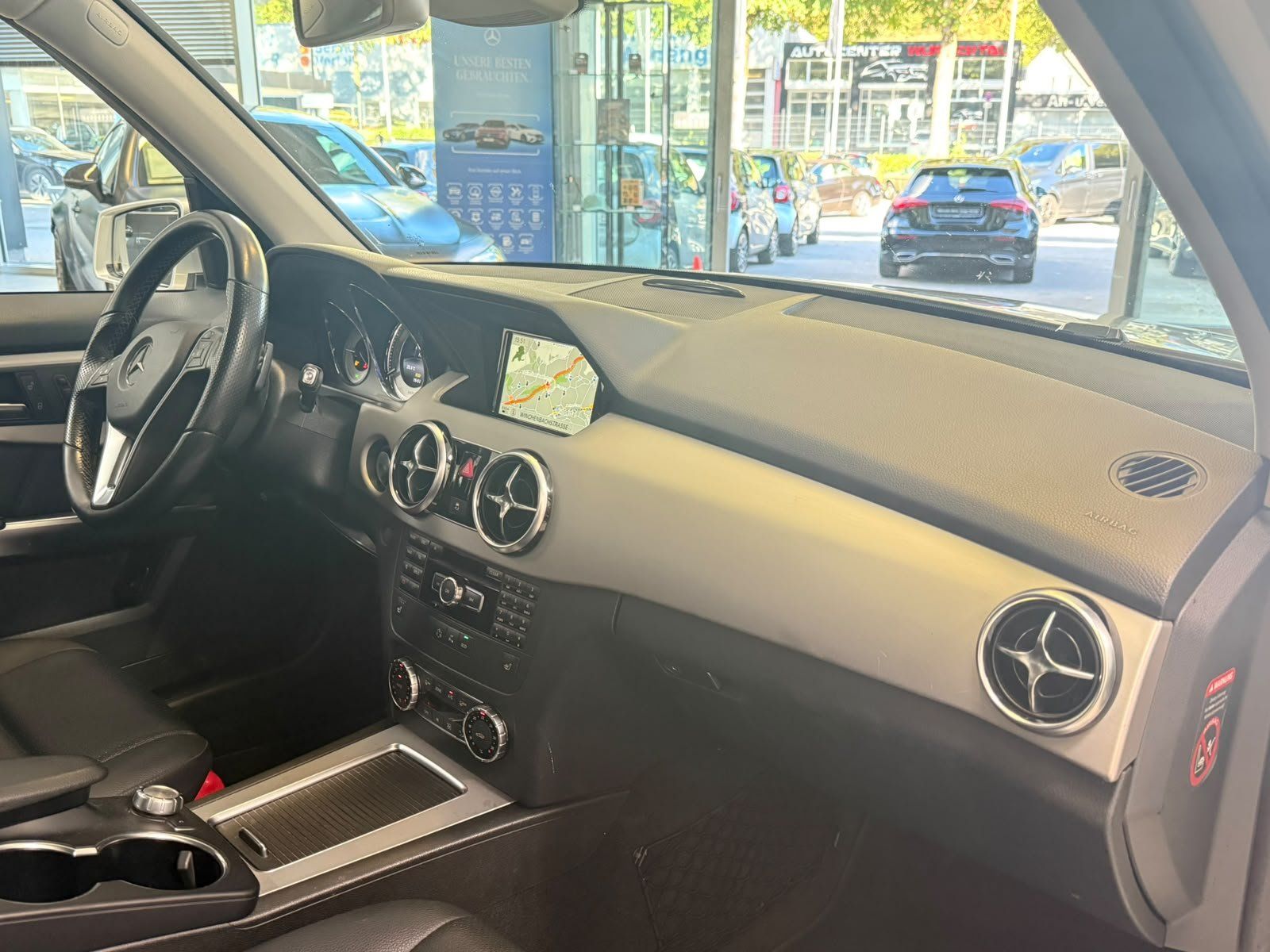 Fahrzeugabbildung Mercedes-Benz GLK 250 BlueTec COMAND+AHK+ILS+MEMORY+360°+TOTW.