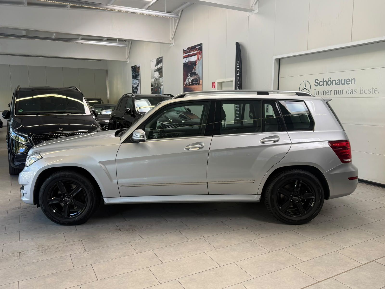 Fahrzeugabbildung Mercedes-Benz GLK 250 BlueTec COMAND+AHK+ILS+MEMORY+360°+TOTW.