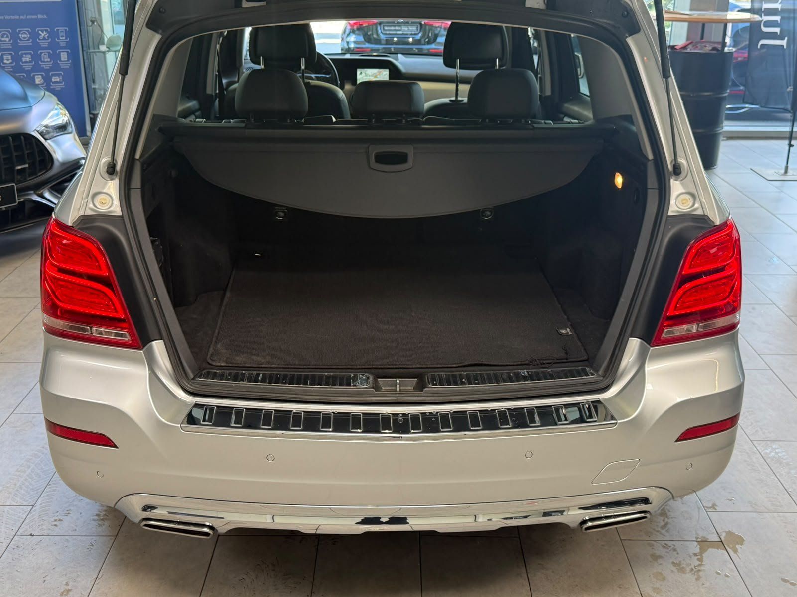 Fahrzeugabbildung Mercedes-Benz GLK 250 BlueTec COMAND+AHK+ILS+MEMORY+360°+TOTW.