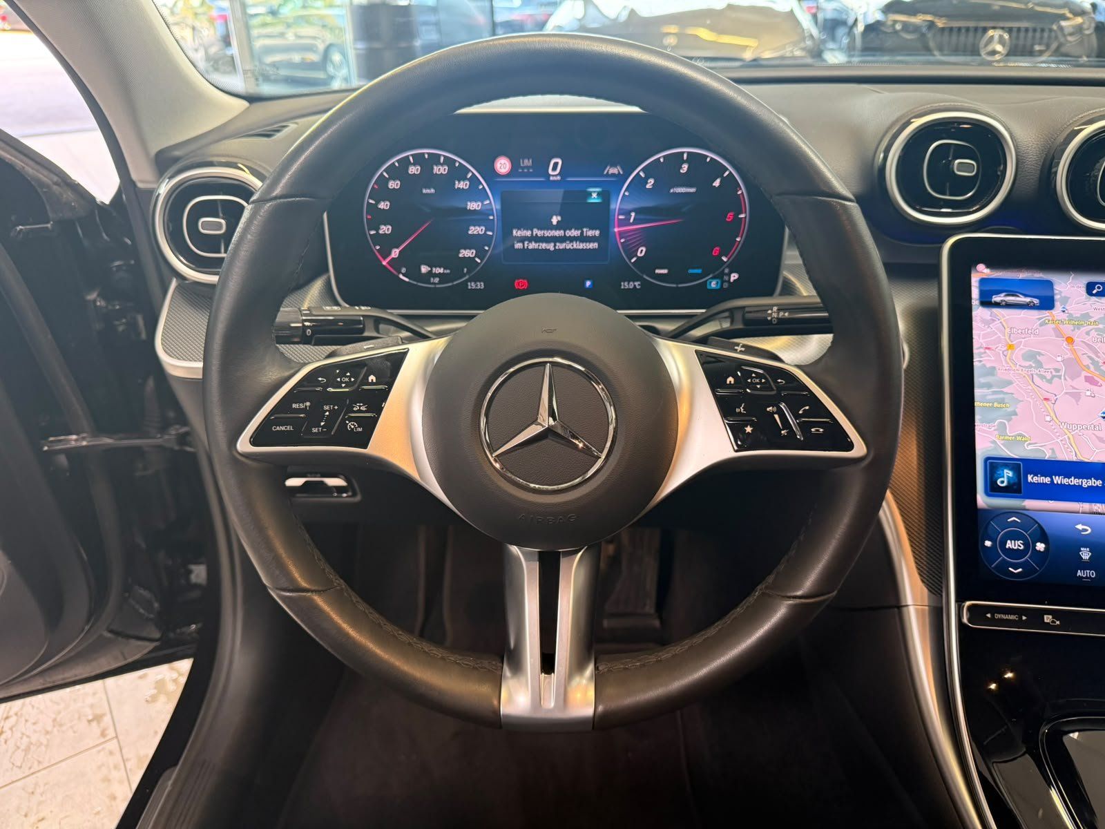 Fahrzeugabbildung Mercedes-Benz C 200 d Avantgarde KAMERA+CARPLAY+LED+TOTW.+DAB