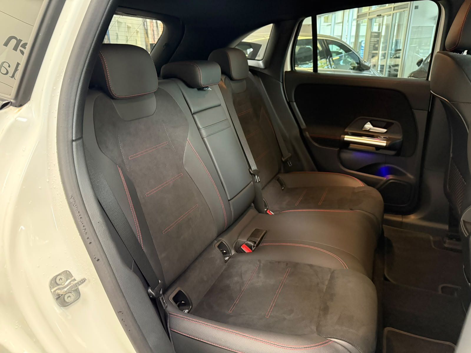 Fahrzeugabbildung Mercedes-Benz EQA 250 AMG NIGHT+KAMERA+MEMORY+LED+CARPLAY+TOTW