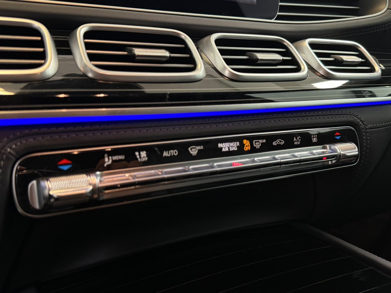 Fahrzeugabbildung Mercedes-Benz GLS 450d 4M AMG+PREMIUM+STDHZ+PANO+HUD+BURM+AHK