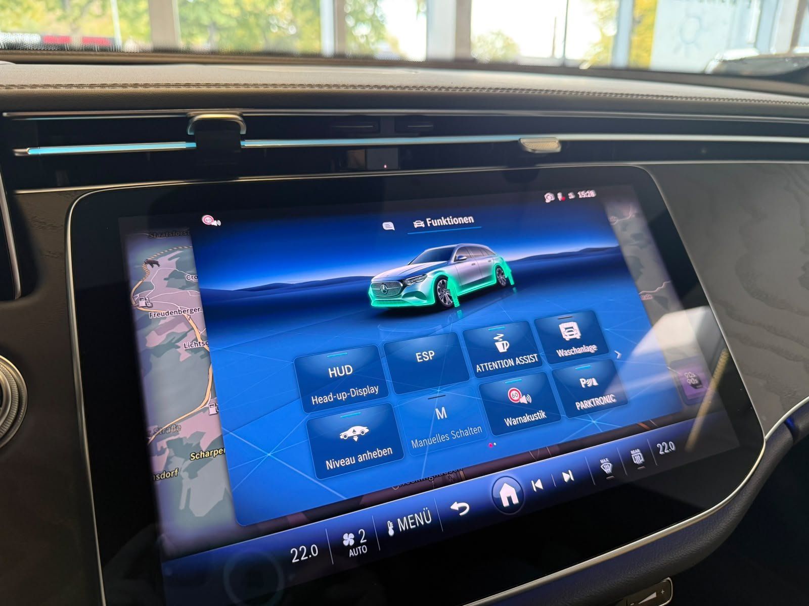 Fahrzeugabbildung Mercedes-Benz E 300de T AMG+AIRM+PREMIUM+HUD+BURM4D+AHK+NAPPA