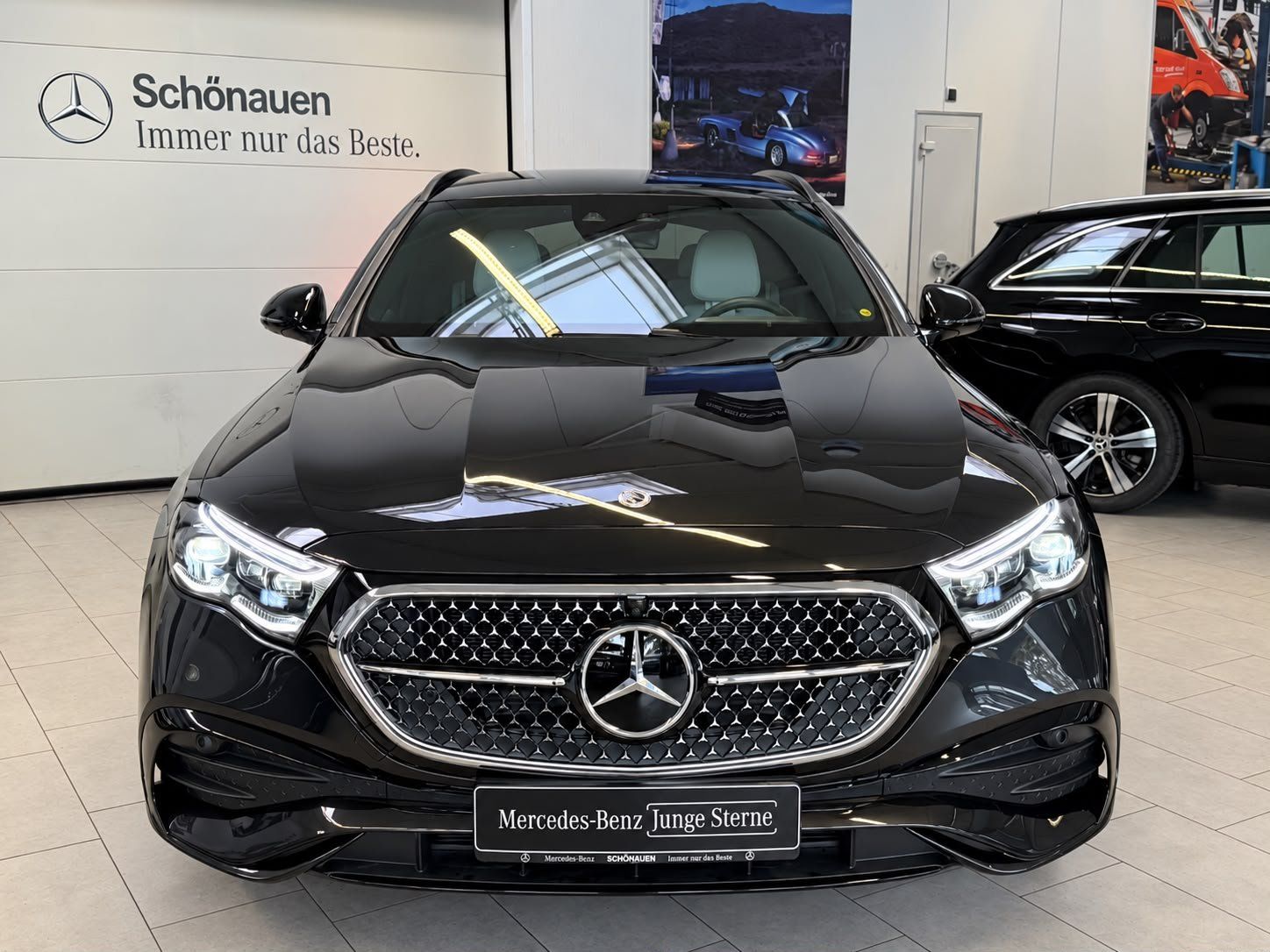 Fahrzeugabbildung Mercedes-Benz E 300de T AMG+AIRM+PREMIUM+HUD+BURM4D+AHK+NAPPA